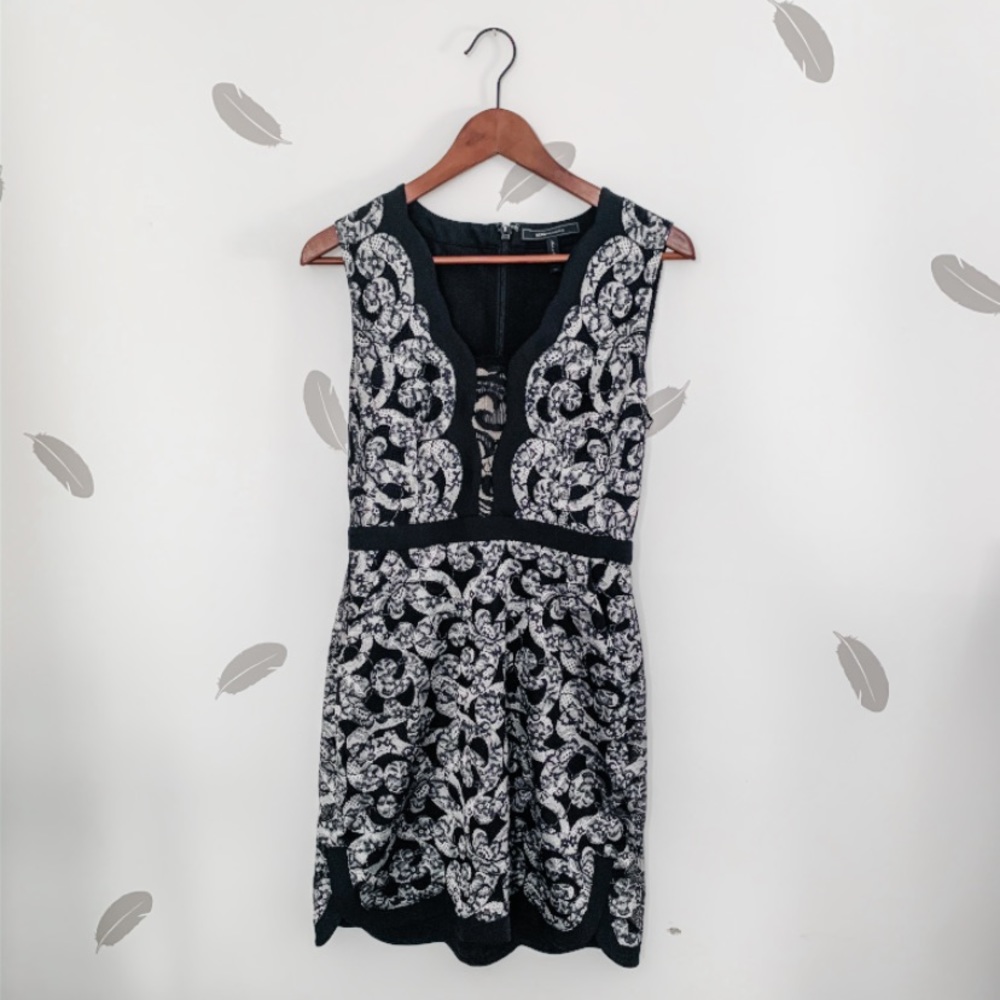BCBGMaxAzria Women's Sirena Lace Cocktail dress